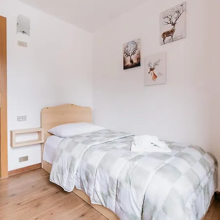 Apartment Campiglio-apartment Free Parking & Self Check-in *
