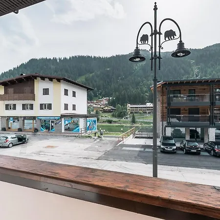 Campiglio-apartment Free Parking & Self Check-in Apartment Madonna di Campiglio
