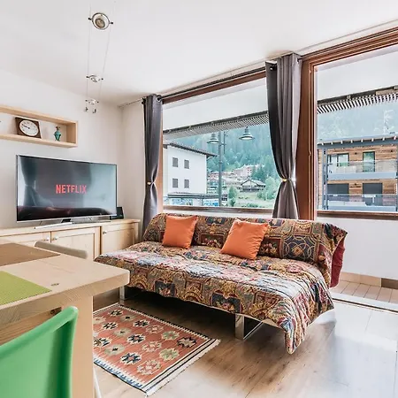 Campiglio-apartment Free Parking & Self Check-in Apartment *